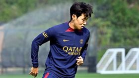 Kang-In Lee, en un entrenamiento con el PSG.