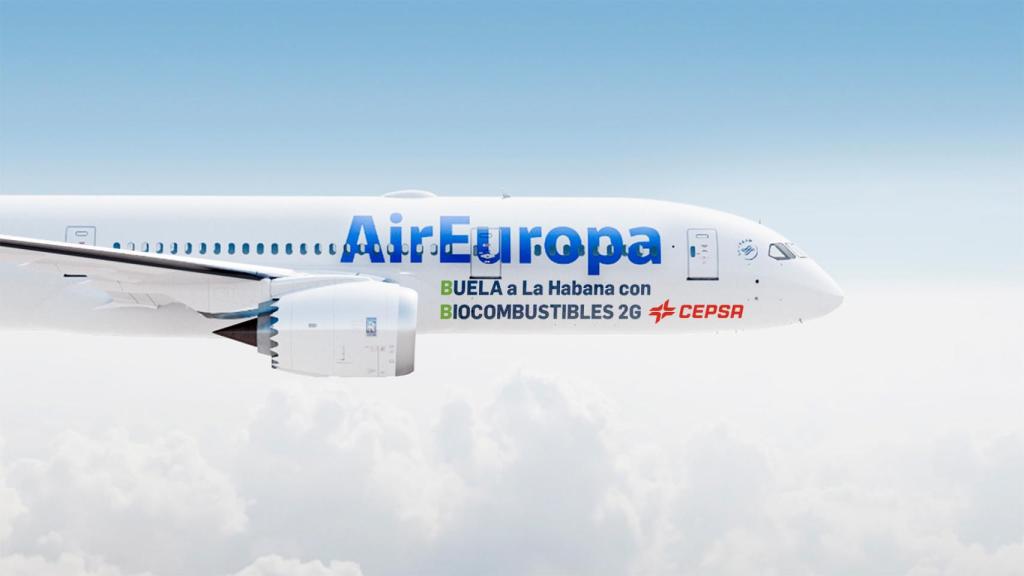 El avión promocional de Air Europa para su vuelvo con biocombustibles.
