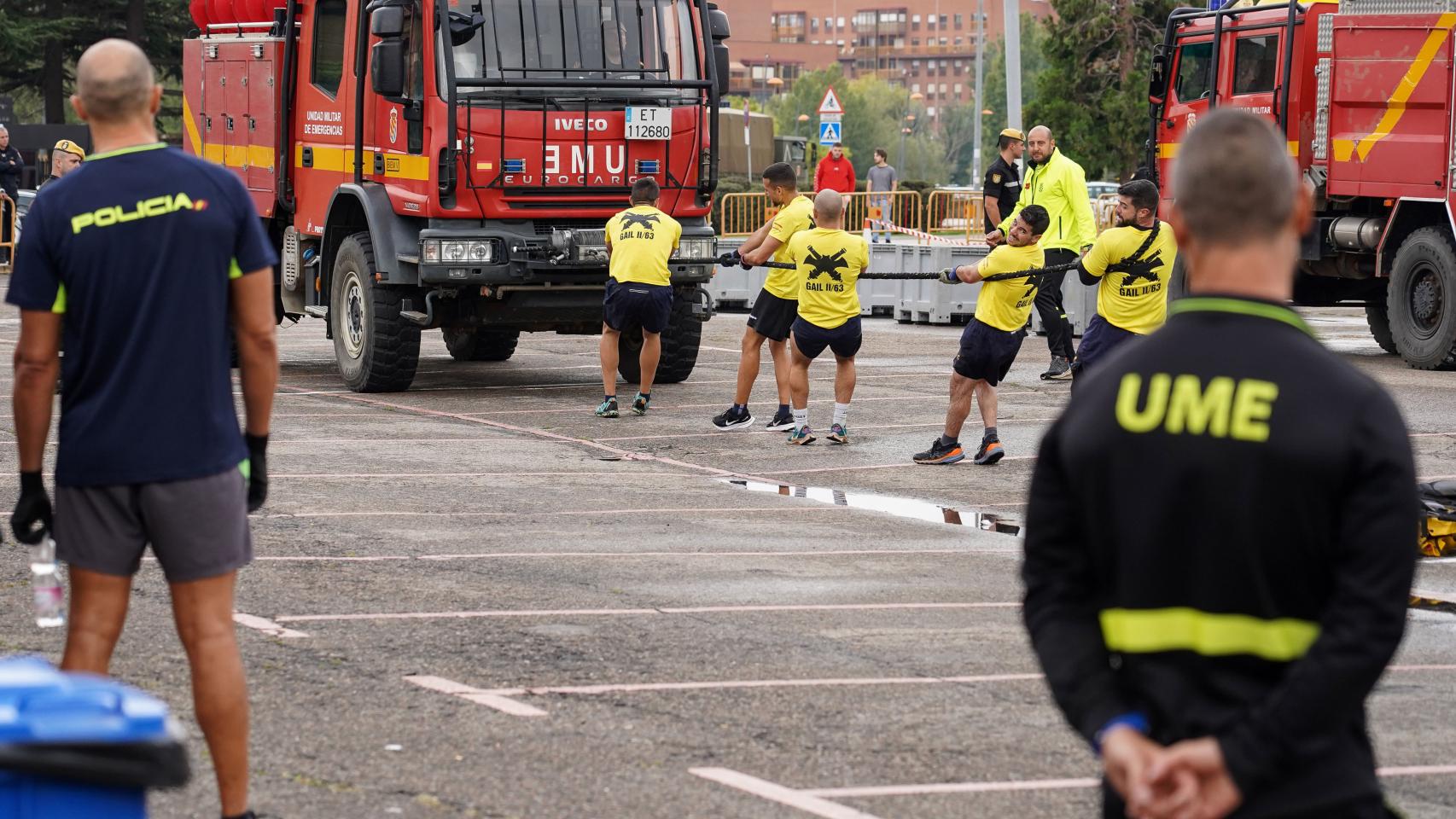 León acoge una campaña de la UME para fomentar la donación de médula ósea