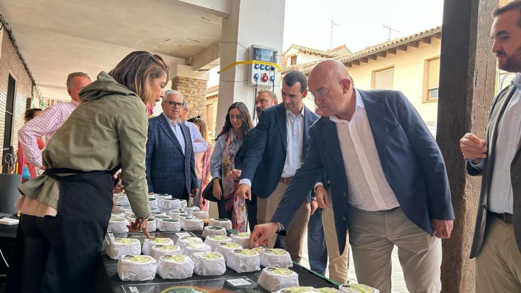 Jesús Julio Carnero en el Mercado del Queso de Villalón de Campos, el pasado año