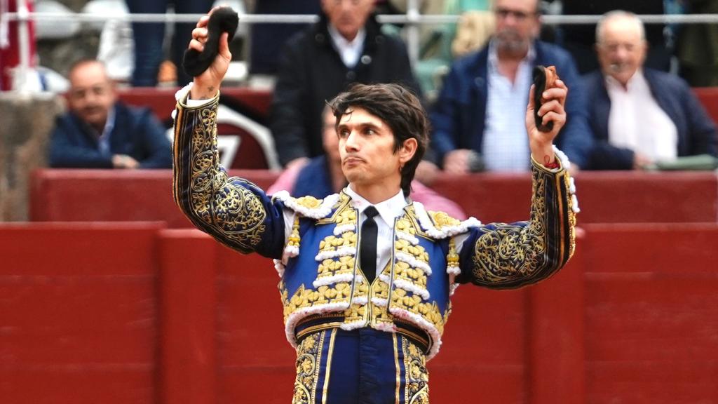 Sebastián Castella corta dos orejas al cuarto toro de Matilla