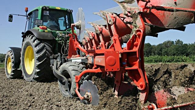 Imagen de archivo de un tractor.