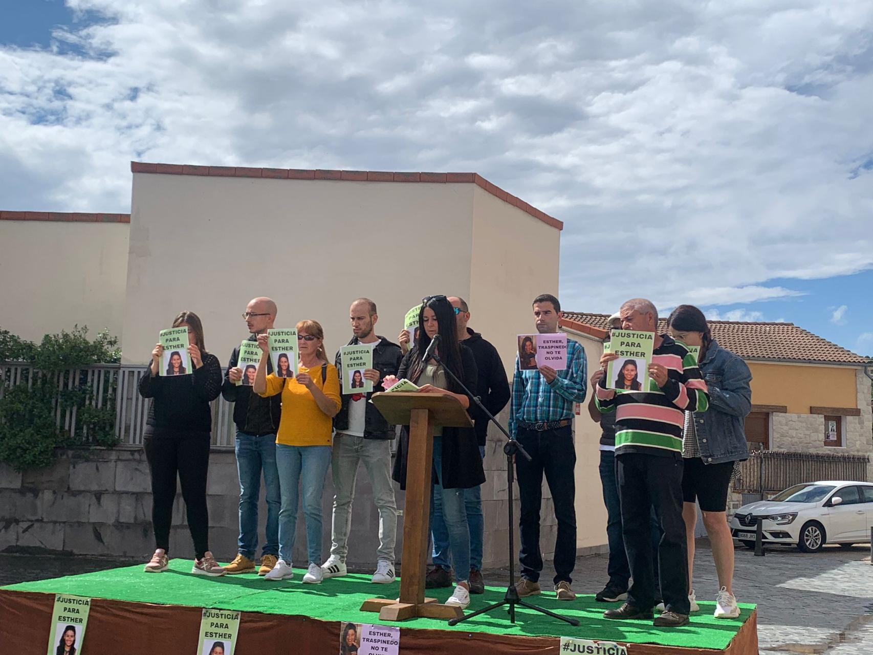 Intervención de Inés López de la Rosa, hermana de Esther, este domingo
