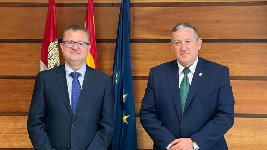 El presidente de la Diputación de Zamora, Javier Faúndez, se ha reunido hoy con el consejero de Agricultura, Ganadería y Desarrollo Rural, Gerardo Dueñas