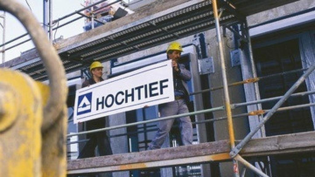 Trabajadores En Obras De Hochtief