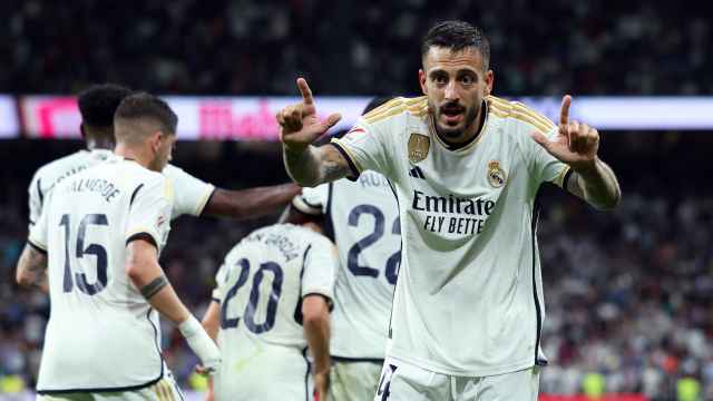Joselu celebra un gol con el Real Madrid en liga frente a la Real Sociedad.