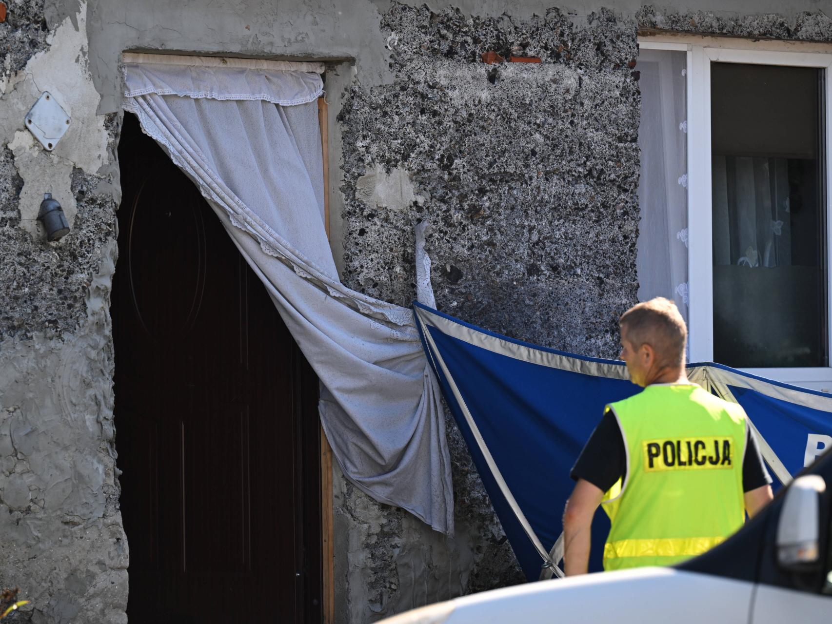 Incesto y asesinato en Polonia: encuentran los cadáveres de tres bebés de  un padre y su hija