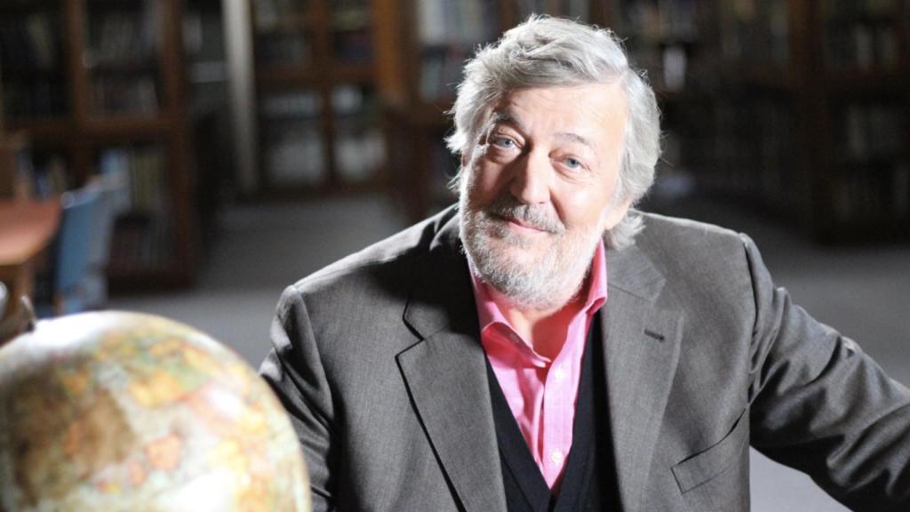 El grave problema que enfrentan los actores con la IA: roban la voz de Stephen Fry para narrar un documental