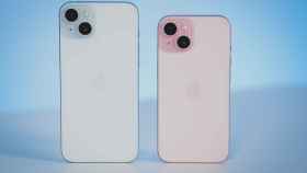 iPhone 15 Plus (izq.) y iPhone 15 (der.)