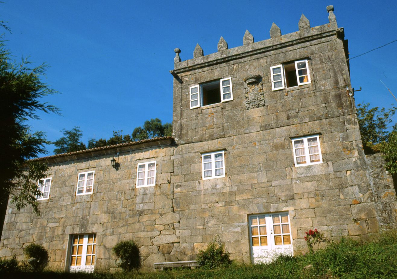 Fachada del Pazo-Torre de Miraflores, Sanxenxo. Foto: Concello de Sanxenxo