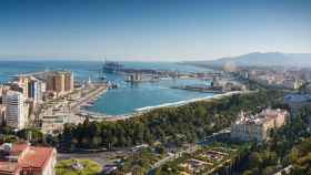 Fachada marítima de Málaga, epicentro de los proyectos en favor de la ciberseguridad. FOTO: Pixabay.