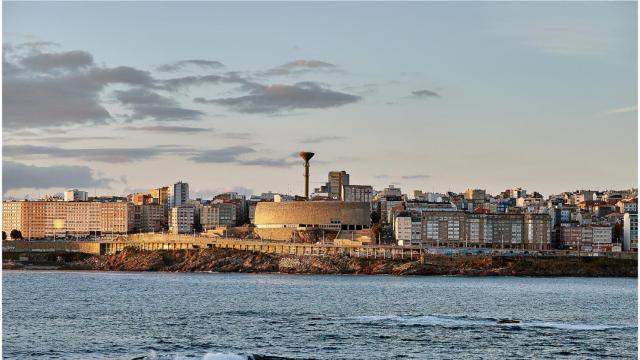 Vista del barrio de Monte Alto en A Coruña al atardecer (foto: Shutterstock)