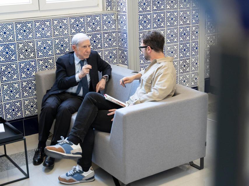 Shlomo Ben Ami, durante la entrevista en la Universidad de Comillas.