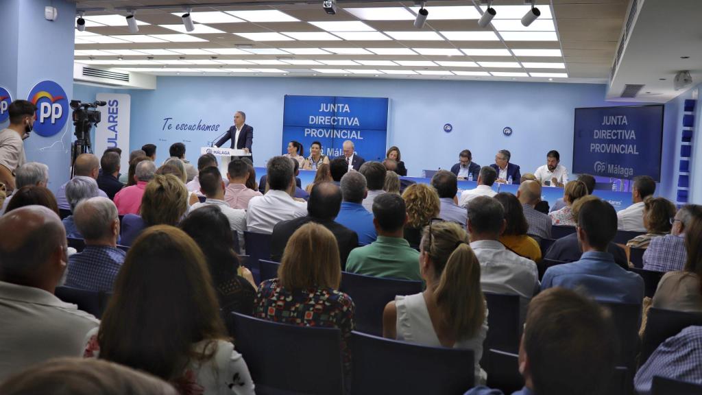 Los asistentes a la Junta Directiva Provincial del PP en Málaga.