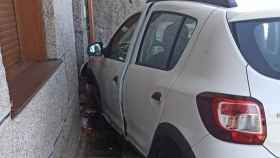 Un conductor herido tras chocar contra una casa en Sanxenxo (Pontevedra)
