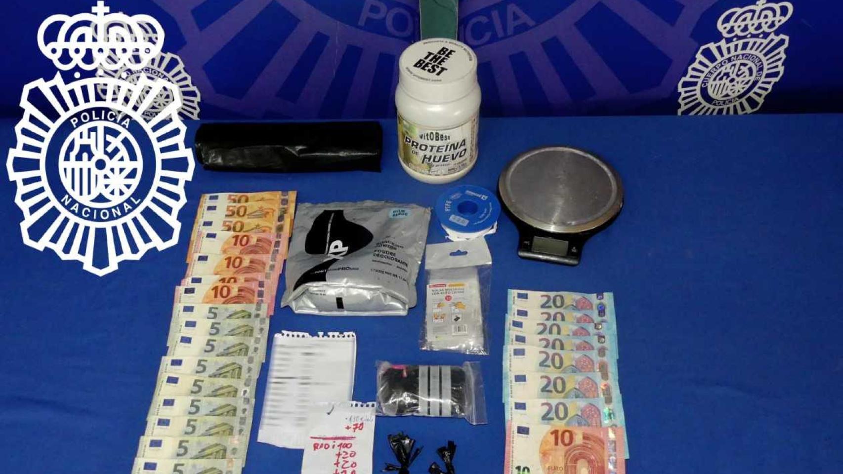 Droga y dinero intervenido por la Policía Nacional en Salamanca