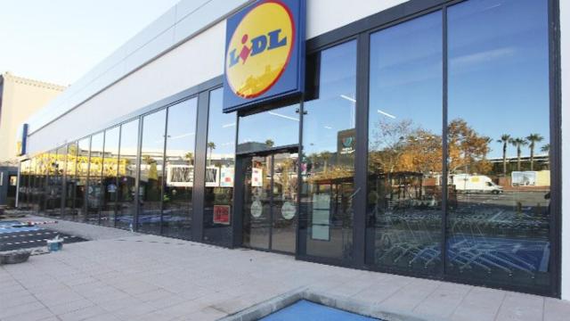 Fachada de Lidl.