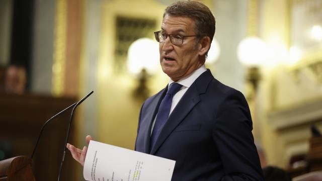 El presidente del PP y candidato a la presidencia del Gobierno, Alberto Núñez Feijóo, durante su intervención este martes.