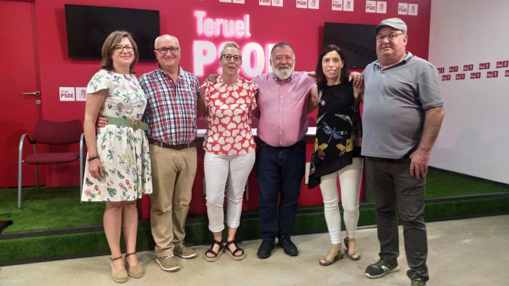 Herminio Sancho, diputado del PSOE por Teruel, junto a otros compañeros de partido, en junio de este año.