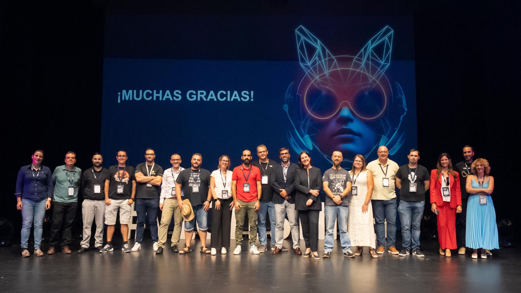 Foto de familia de los ponentes en el VLCTESTING.