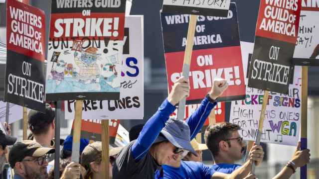 La huelga de guionistas de Hollywood ha terminado oficialmente: el sindicato levanta la orden tras 148 días