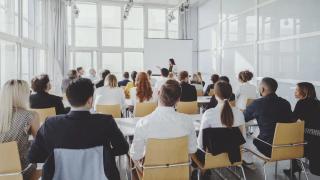 Alumnos en un aula.