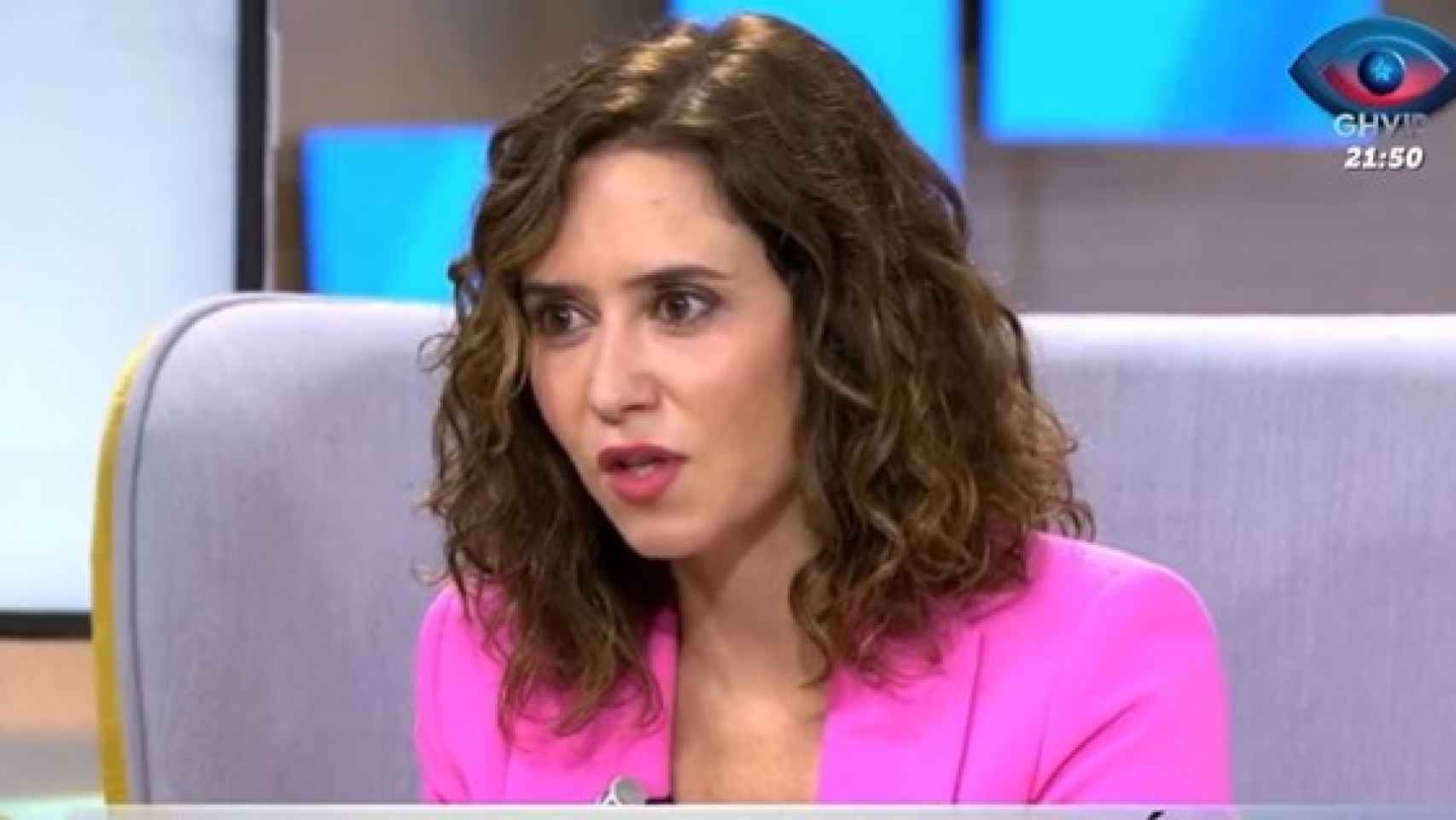 Isabel Díaz Ayuso este jueves en una entrevista en Telecinco.