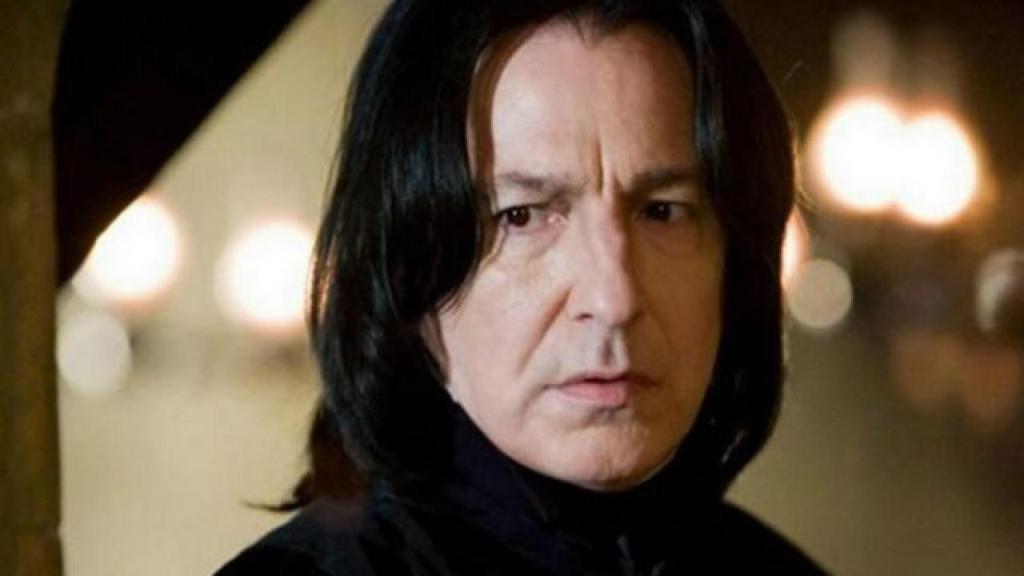 Alan Rickman, como Snape.