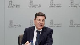 El consejero de Economía y Hacienda y portavoz, Carlos Fernández Carriedo, en la rueda de prensa posterior al Consejo de Gobierno