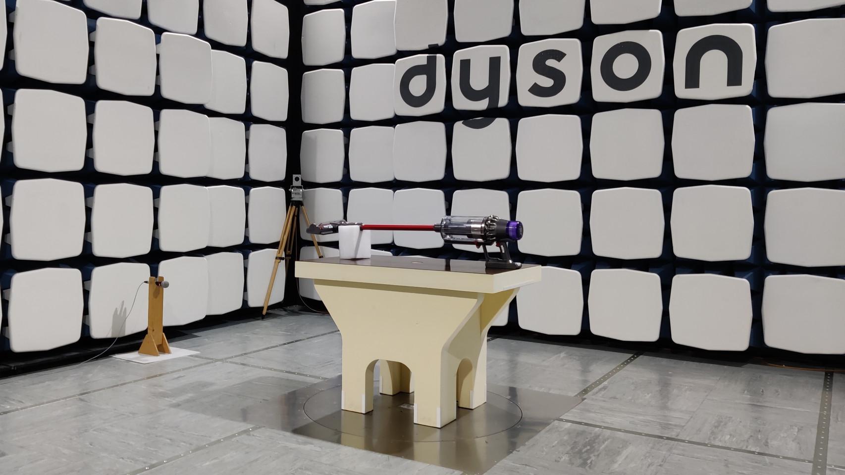 El laboratorio donde se miden las radiaciones electromagnéticas de los productos de Dyson