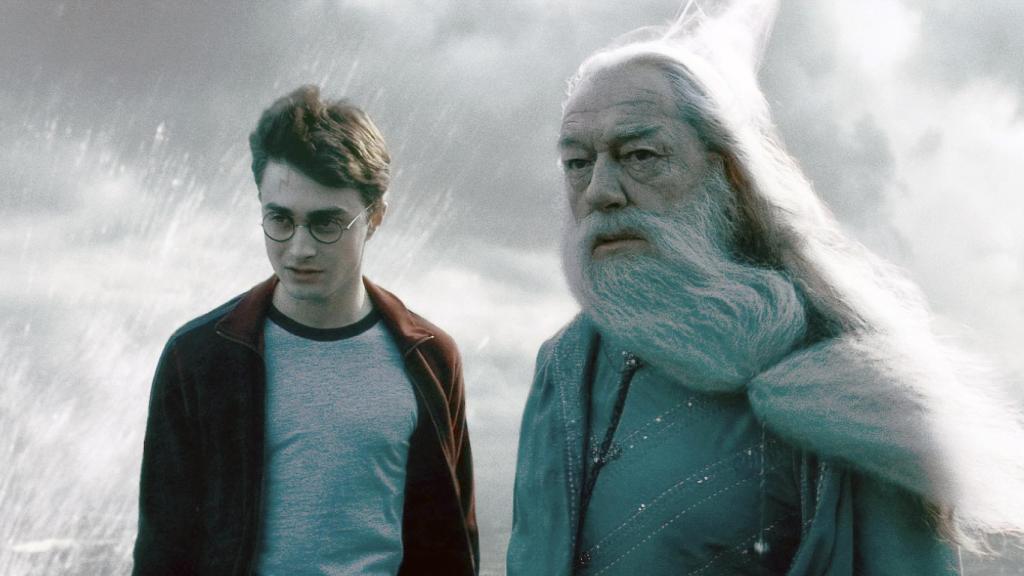 Daniel Radcliffe y Michael Gambon en la saga 'Harry Potter'.