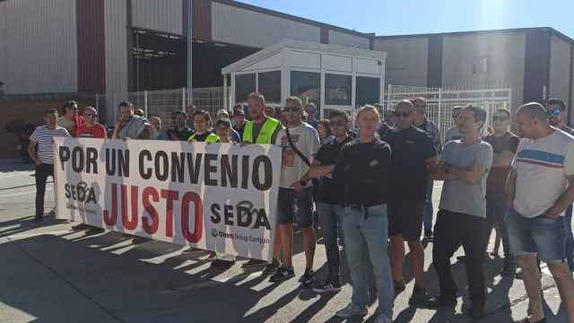 Concentración de hoy de trabajadores de SEDA a las puertas de la fábrica de Palencia