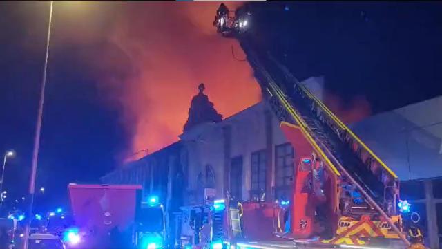 IMagen del incendio en una discoteca de Murcia.