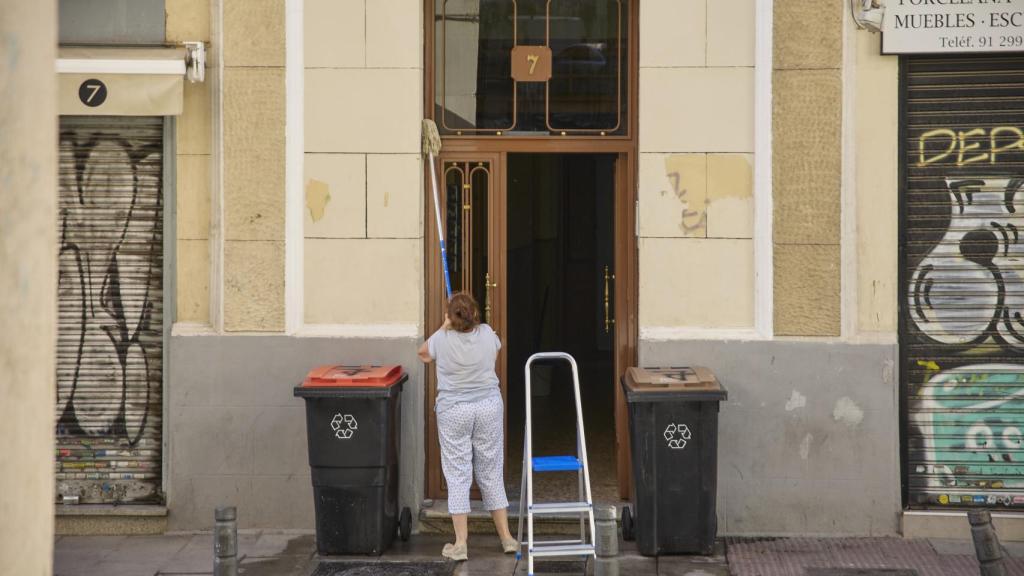 Imagen de la fachada de un portal en Madrid.