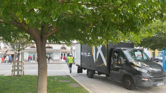 Comienza la instalación del alumbrado de Navidad en A Coruña