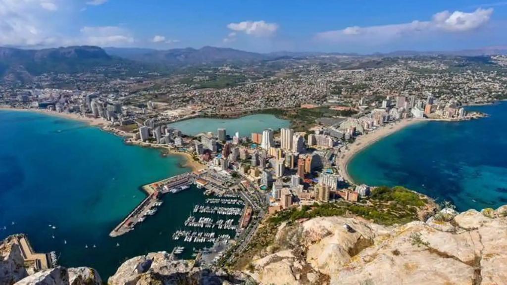 Panorámica del litoral de Calpe, en la provincia de Alicante.