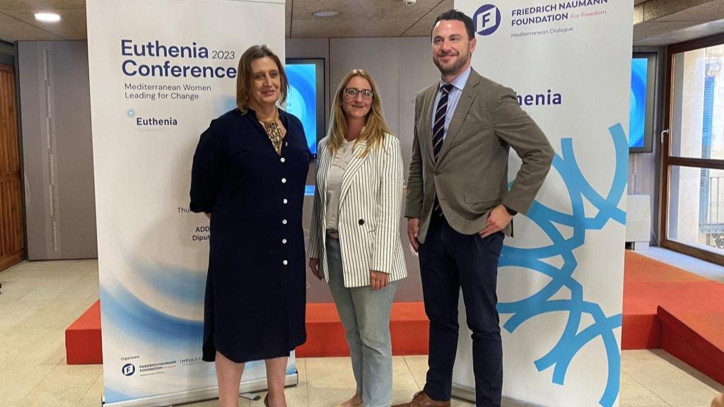 Mari Carmen de España, David Hennebergen y Eva Díaz.