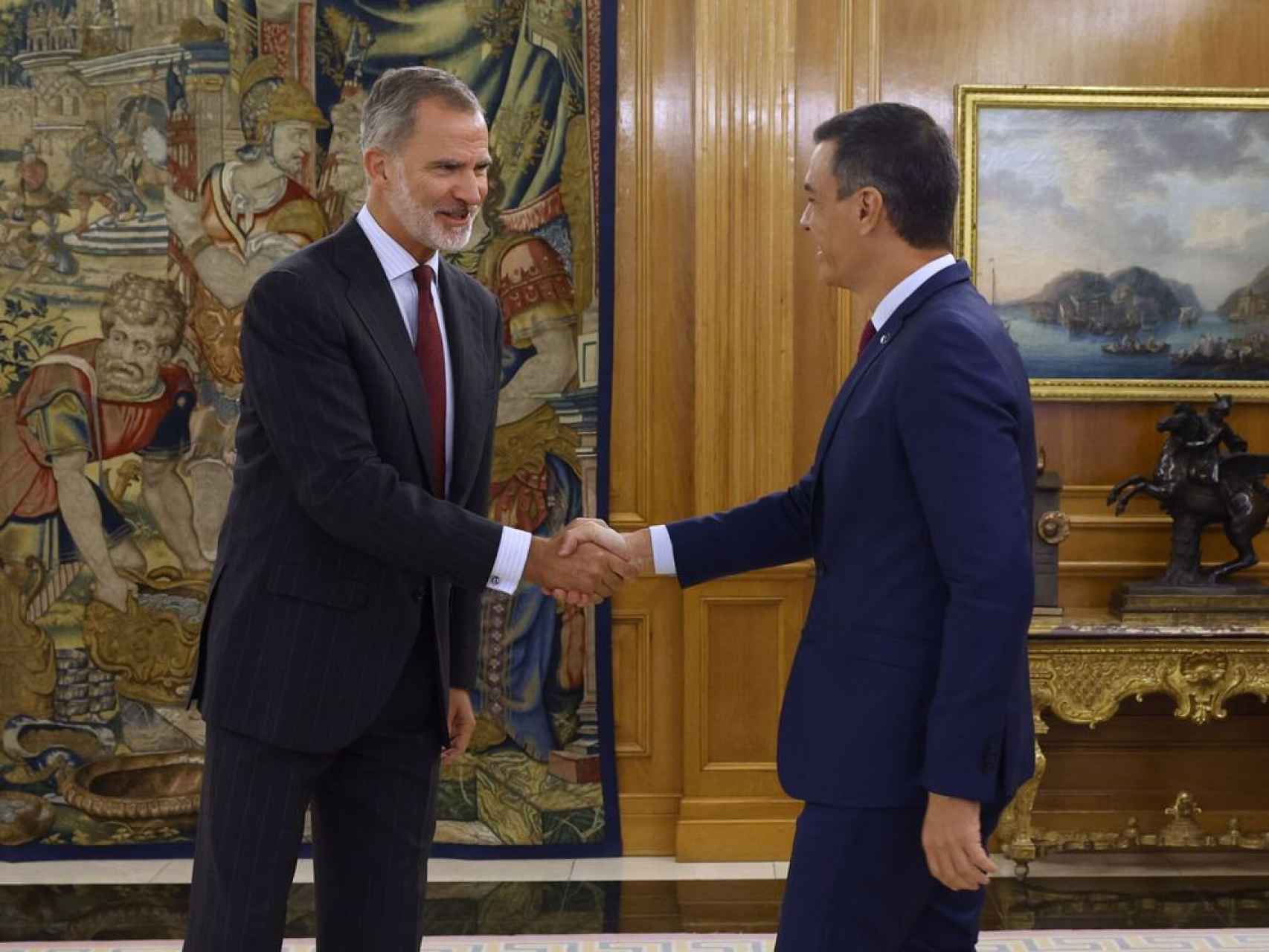 Felipe VI recibe en Zarzuela al candidato Pedro Sánchez.