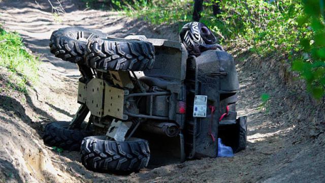 Imagen de archivo de un quad accidentado