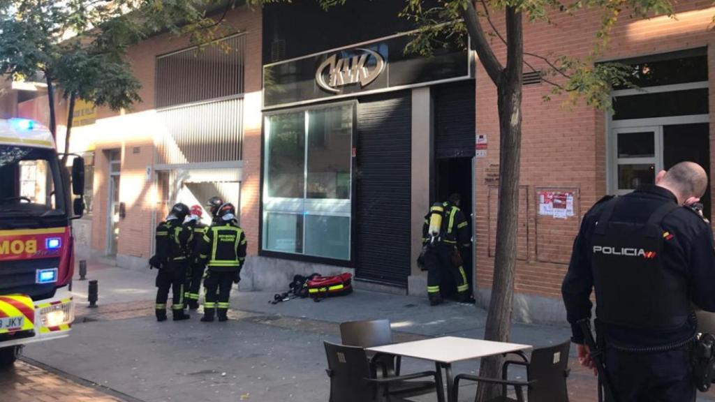 Entrada de la discoteca KLK, en la calle Nuestra Señora del Carmen, en Madrid.