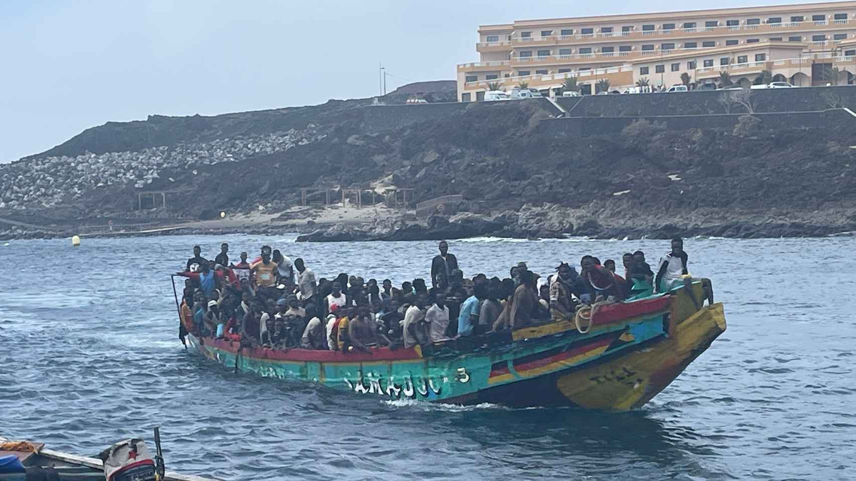 La llegada de migrantes a Canarias ya supera la de todo 2022 y Lanzarote releva a Almería como destino