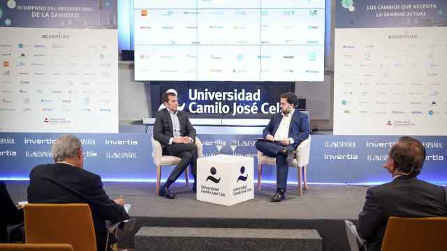 Iñaki Peralta, CEO de Sanitas, y Arturo Criado, subdirector de EL ESPAÑOL-Invertia.