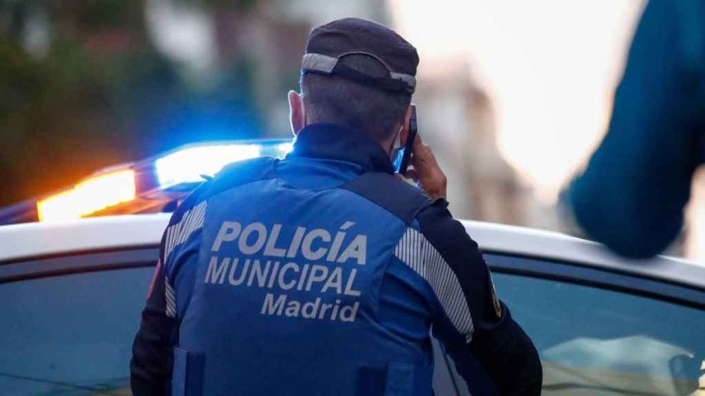 Un agente de la Policía Municipal de Madrid en una imagen de archivo.