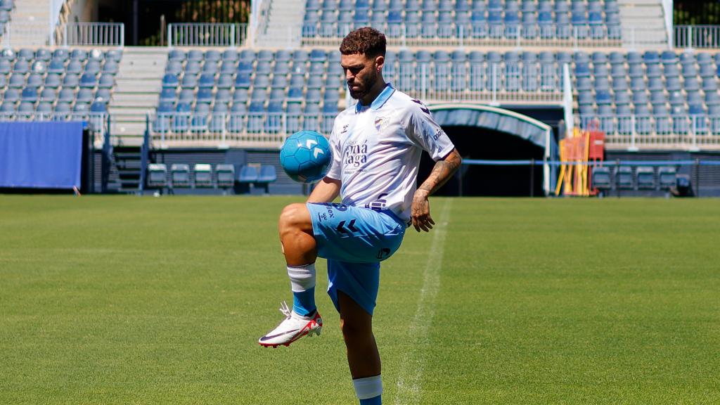 Dani Sánchez durante su presentación con el Málaga CF