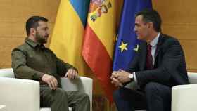 El presidente del Gobierno en funciones, Pedro Sánchez, durante su reunión bilateral este jueves con Volodímir Zelenski en Granada
