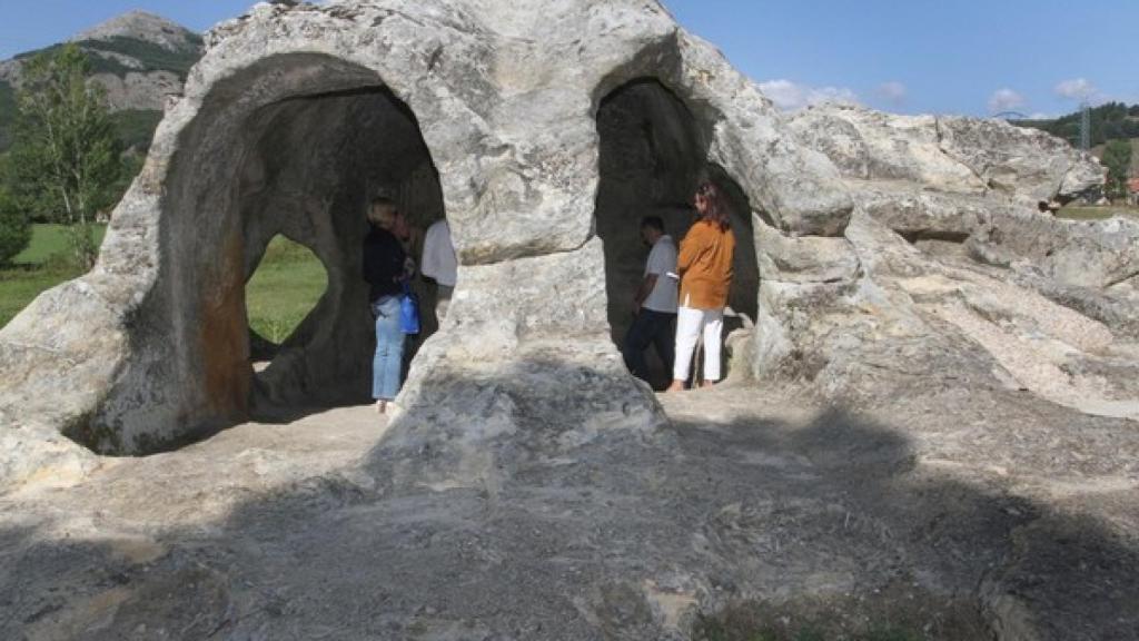 Cueva emeritorio ruprestre de San Vicente, en Cervera de Pisuerga