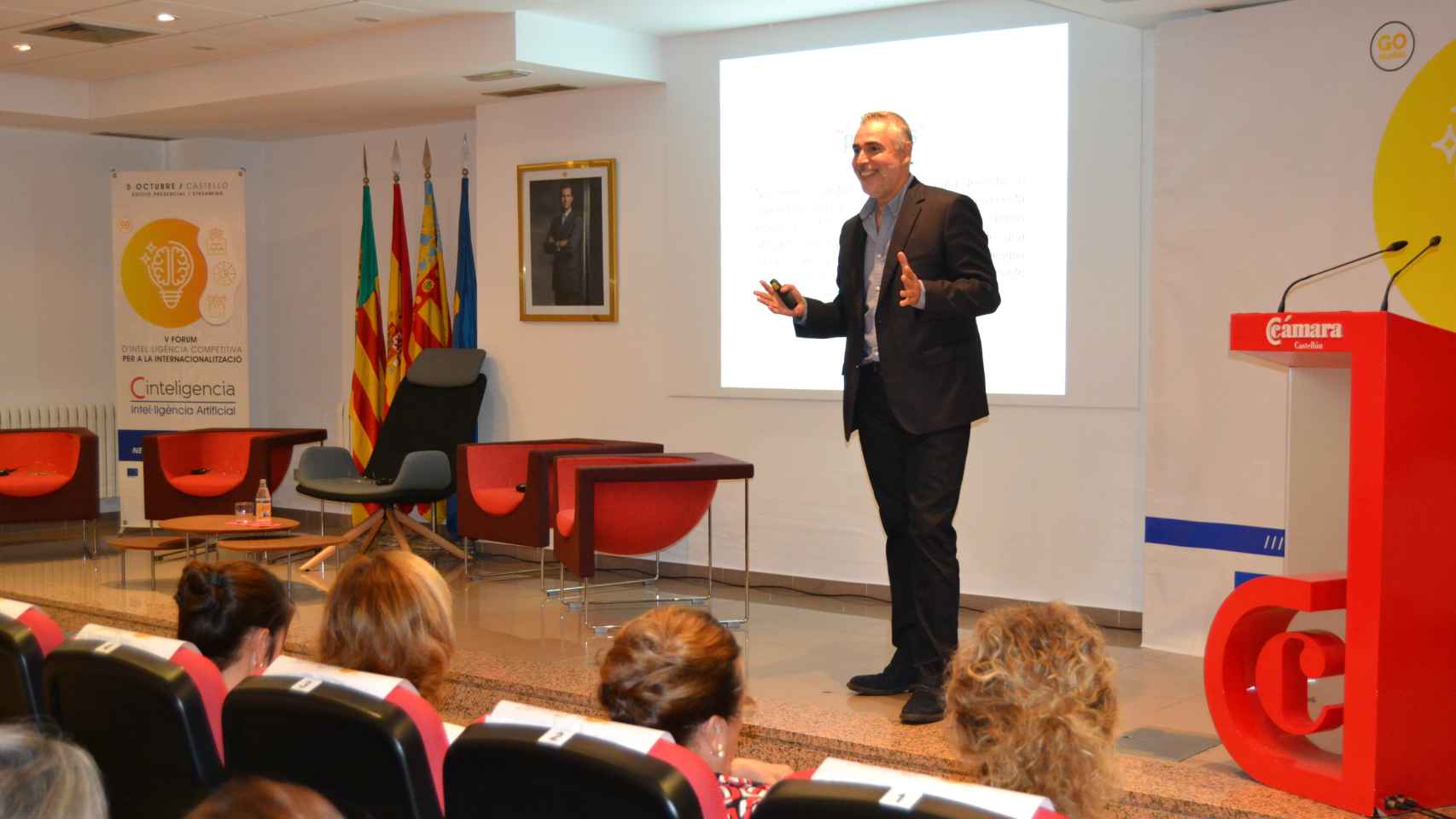 Un momento de la conferencia de Sebastián Brau en la Cámara de Comercio de Castellón el 5 de octubre.
