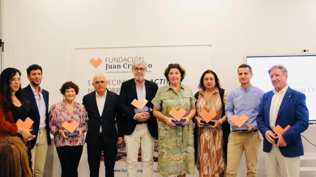 Los premiados en esta edición junto a Juan Cruzado.