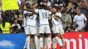 Los jugadores del Real Madrid celebran el 1-0 ante Osasuna