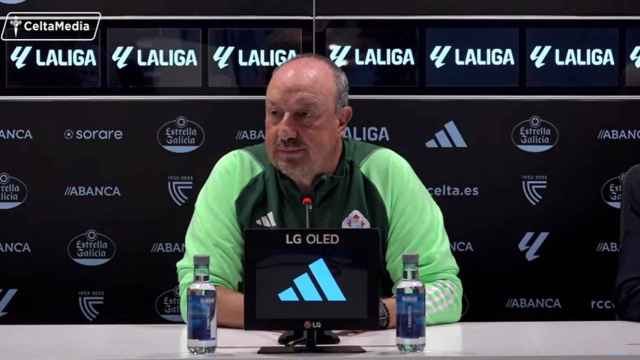 Rafa Benítez durante la rueda de prensa.